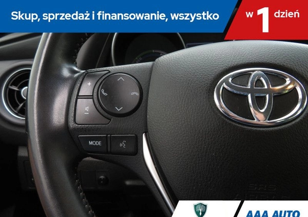 Toyota Auris cena 68000 przebieg: 89754, rok produkcji 2016 z Nowogrodziec małe 154